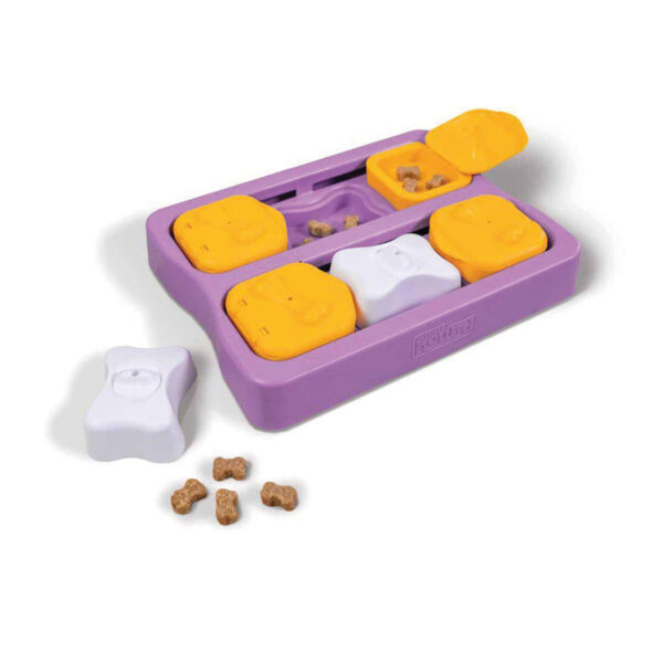 Dog Brick Plast Small Nina Ottosson